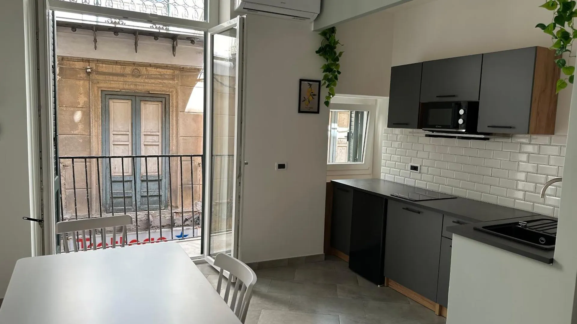 Palermo Wow - Aragona Apartment Italy